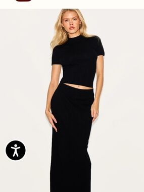 Sleek Black Maxi Skirt - Women's Elegant High-Rise Style